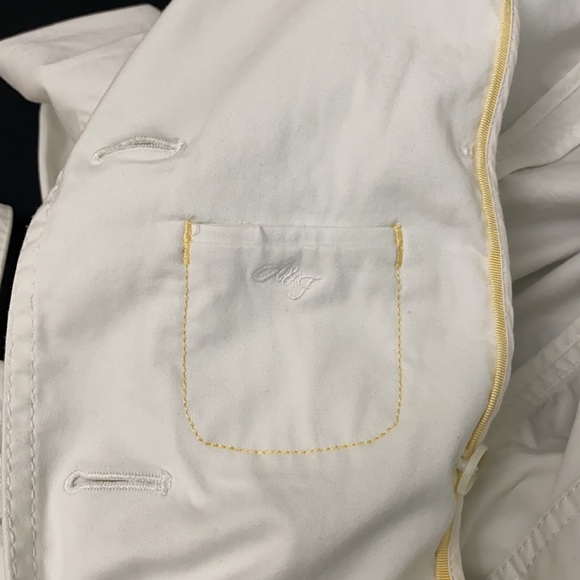 ABERCROMBIE & FITCH Trench Coat, White, Size Medium - Picture 8 of 8